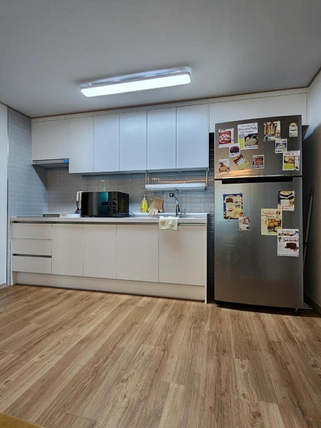 Mid-century Staycation In * Seul